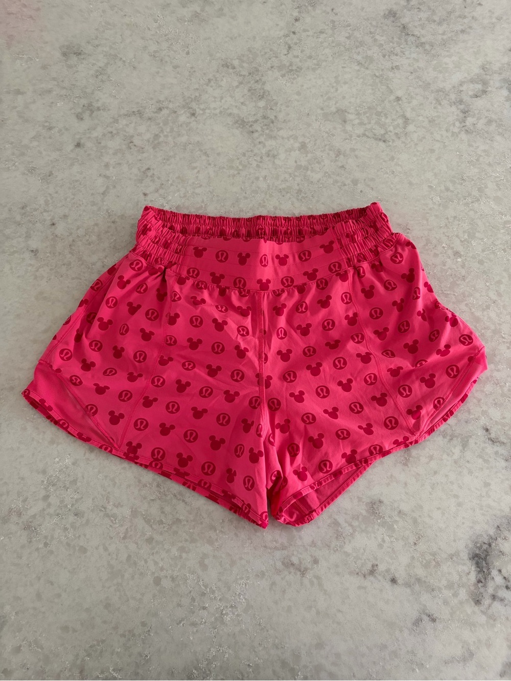 Disney x Lululemon Hotty Hot Shorts - Pink / Size 8